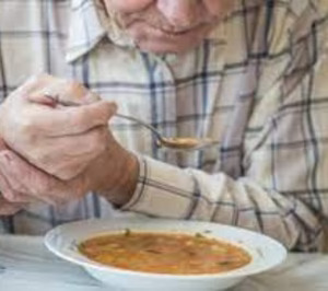 El Ayuntamiento de Móstoles adjudica el servicio de comida a domicilio