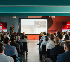 Lumelco celebra su 60º aniversario con los embajadores de Mitsubishi Heavy Industries