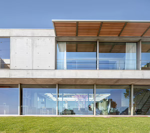 Jugando con las transparencias y cerramientos Technal