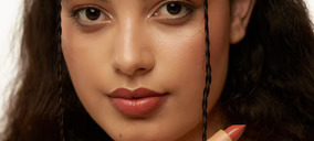 Etnia Cosmetics sigue apostando por la naturalidad con su gama de labiales The Nude Collection
