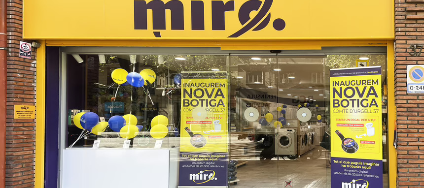 Miró inaugura tienda en el barrio de Sant Antoni de Barcelona