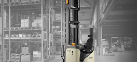 Crown lanza nuevas carretillas retráctiles con elevación de hasta 12 m