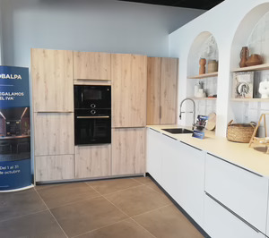 Mobalpa aterriza en Cádiz con un nuevo punto de venta de muebles de cocina y hogar